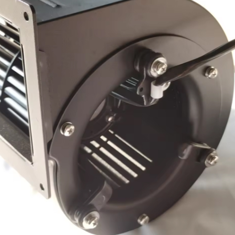 Miniatúrne odstredivé ventilátory s priemerom 133 mm